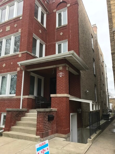 Building Photo - 5335 W Sunnyside Ave