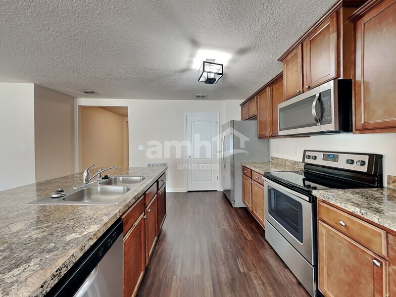 Building Photo - 95038 Cheswick Oaks Dr