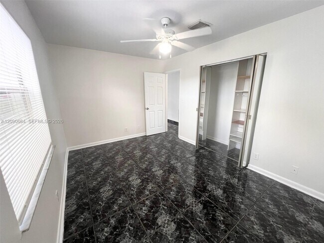 Building Photo - 1730 SW 64th Terrace