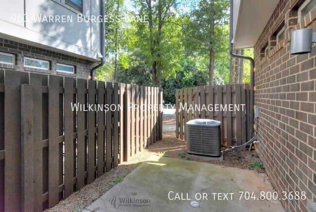 Building Photo - 963 Warren Burgess Ln