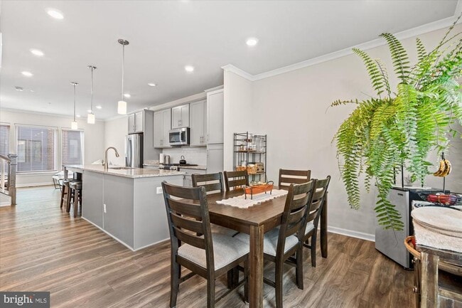 Building Photo - 8156 Tompkins St