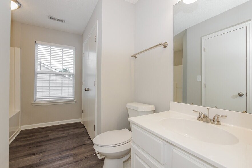 Building Photo - 10632 Greatford Ct