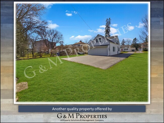 Building Photo - Rare 3-Bedroom Home Rental - just 1-Mile from Strong / Highland Hospitals!