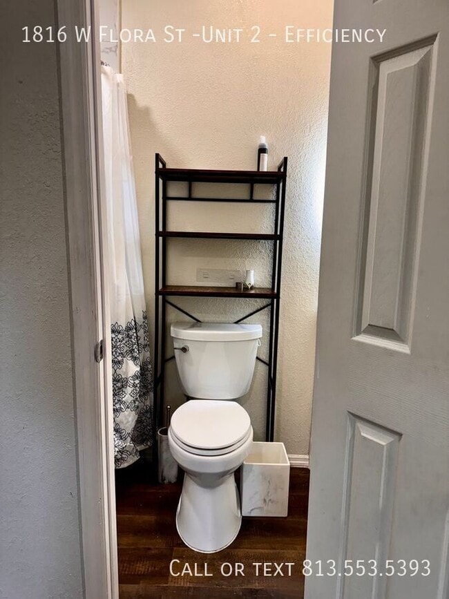 Building Photo - 1816 W Flora St