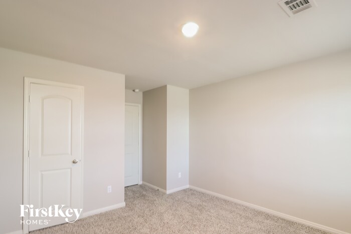 Building Photo - 13629 Lansman Dr