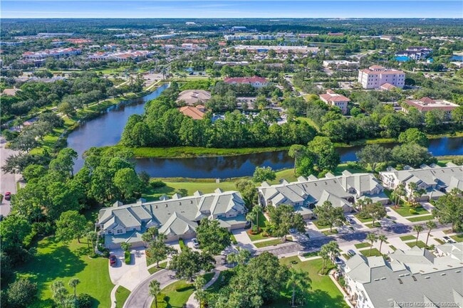 Building Photo - 1687 SW Harbour Isles Cir