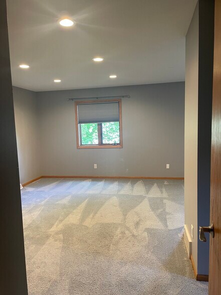 Master Bedroom - 2714 Wentworth Dr