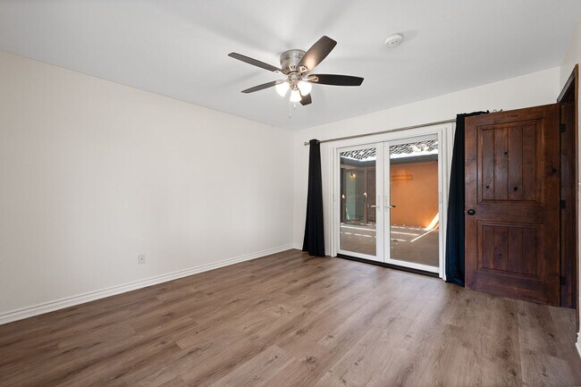 Building Photo - **724 E Cypress Ave Glendora** 4 bedroom 2 bath !!2 weeks free OAC!!