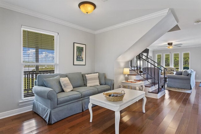 Building Photo - 1317 Beards Cove Dr