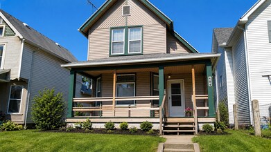 Building Photo - 456 Arden Pl