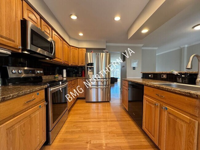 Building Photo - 6038 Rockton Ct