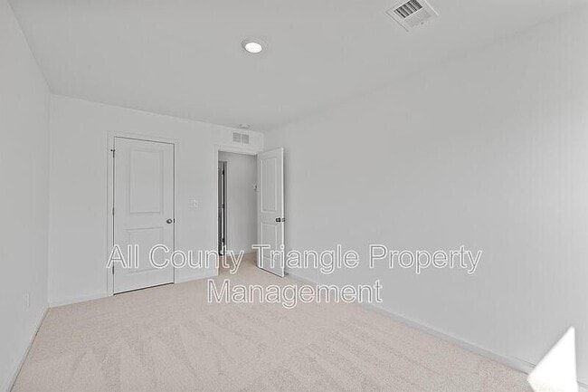 Building Photo - 3105 Vitner Dr