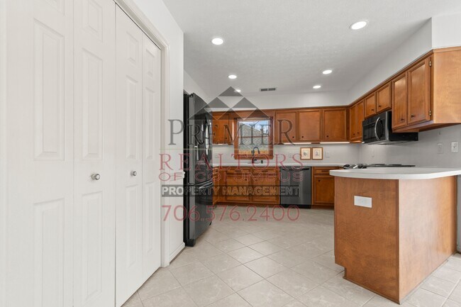 Building Photo - 4856 Spring Ridge Dr