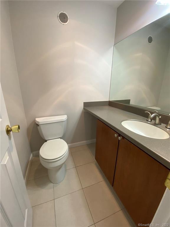 Building Photo - 333 Vincelette St