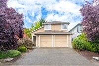Building Photo - 3bd/2.25ba Sammamish House