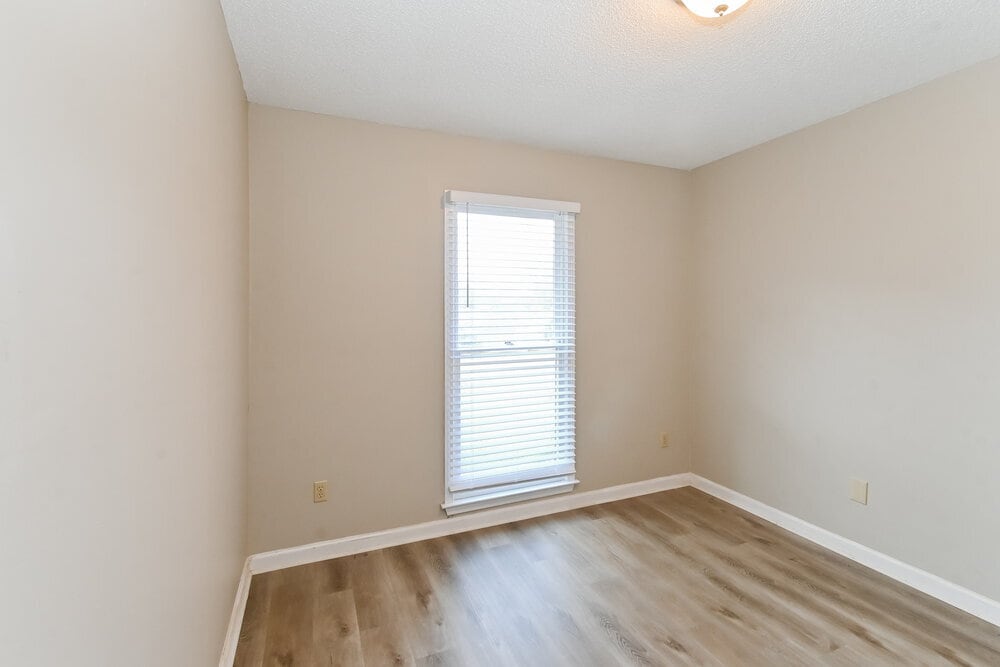 Building Photo - 4430 Highgrove Dr