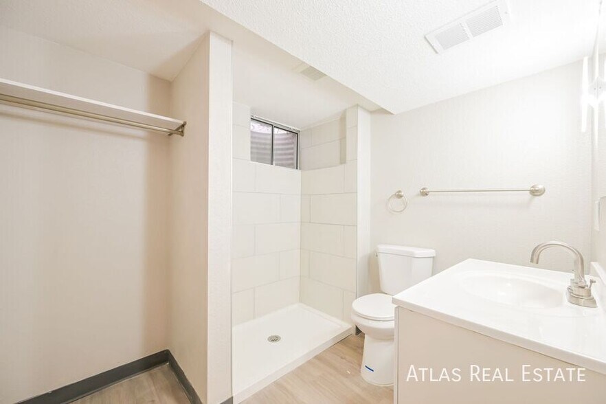 Building Photo - 11403 E Ellsworth Pl