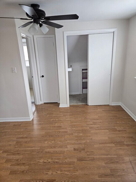 Building Photo - 1405 Washington St