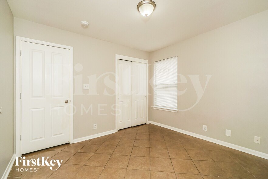Building Photo - 1010 Magnolia Bend