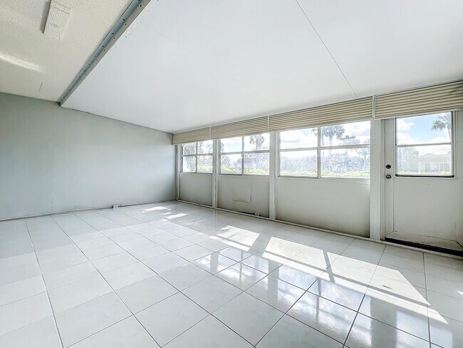 Building Photo - 5775 Fernley Dr W
