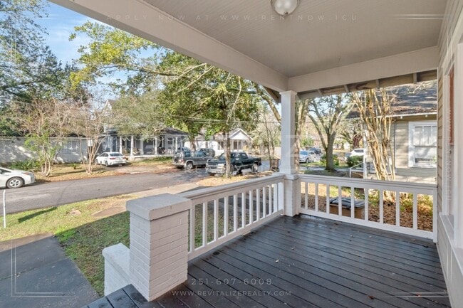 Building Photo - Charming Lower Midtown Cottage