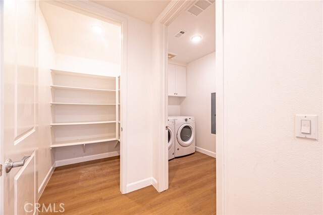 Building Photo - 172 Follyhatch