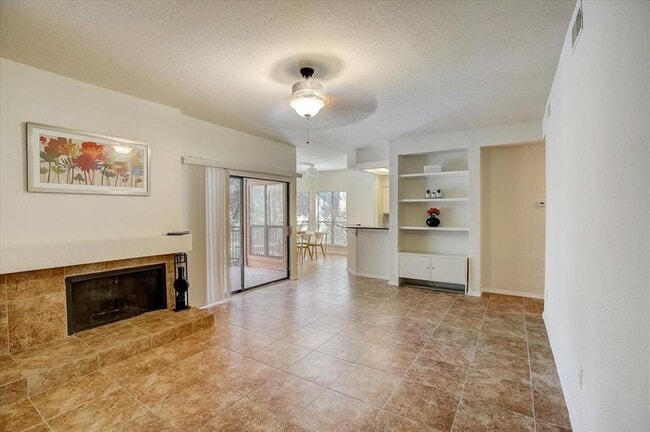 Building Photo - 4711 Spicewood Springs Rd