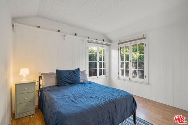 Building Photo - 1612 N Genesee Ave