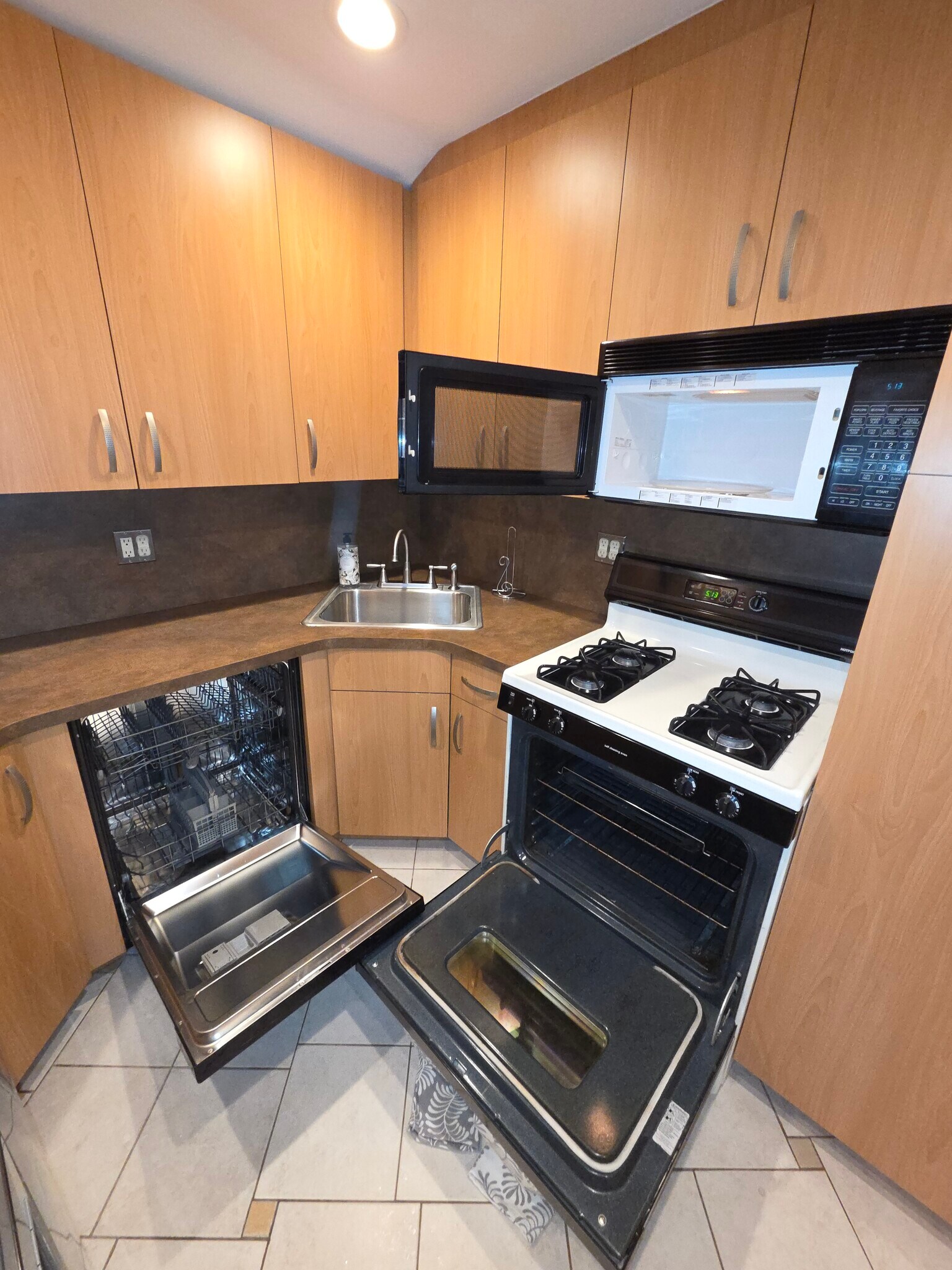 Building Photo - 15633 94th St