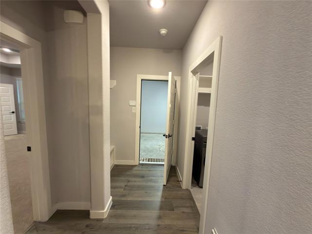 Building Photo - 3102 Bunting Dr