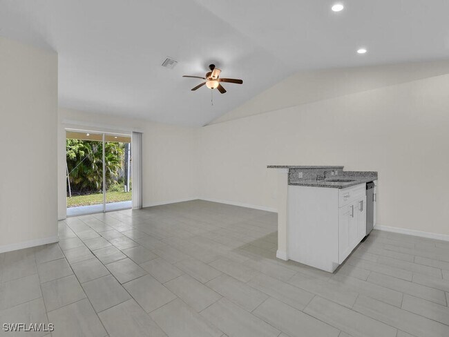 Building Photo - 1515 SW 48th Terrace