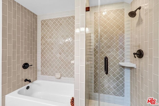 Building Photo - 4020 Brunswick Ave