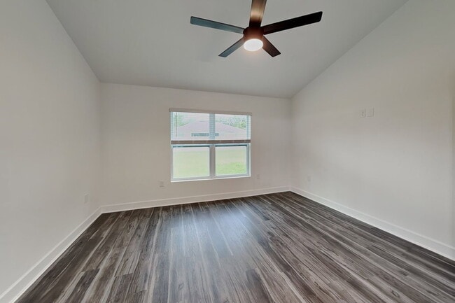 Building Photo - 5071 Rosette Rd