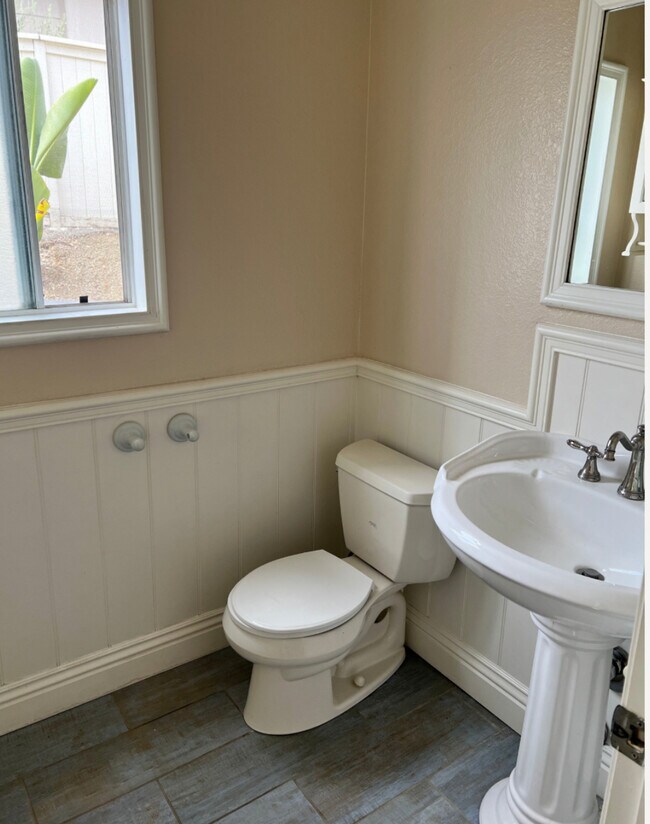 Building Photo - 28351 La Bajada