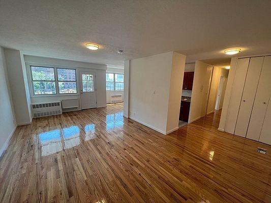 Building Photo - 2 bedroom in Bronx NY 10467