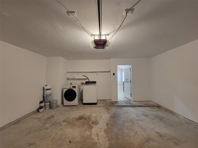 Building Photo - 8935 Windfern Trace Dr