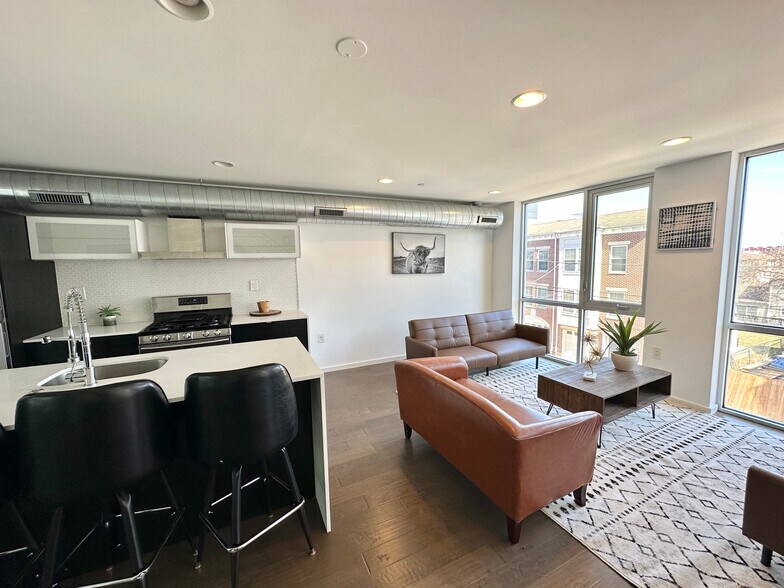 Building Photo - 1422 N 7th St