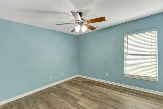 Building Photo - Spacious Cane Bay Home with Pond Views!