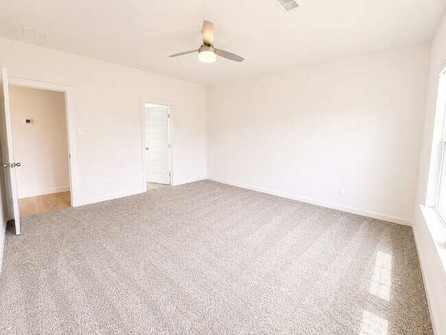 Building Photo - 7807 Acqua Pulita Ln