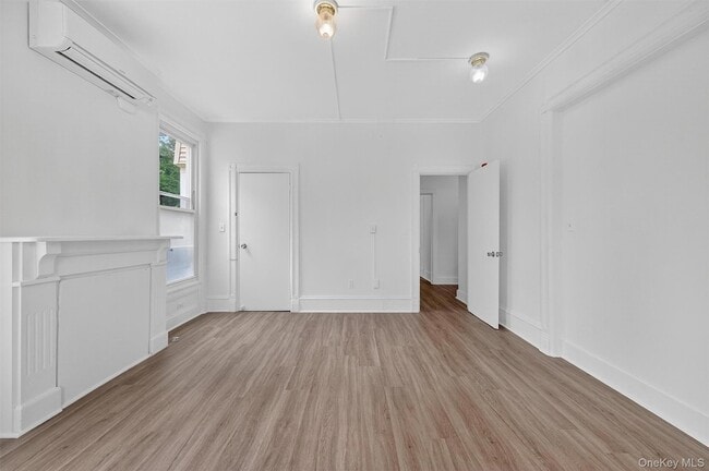 Building Photo - 34 Market St