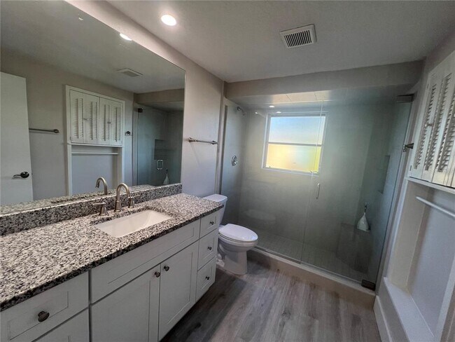 Building Photo - 22328 Yonkers Ave