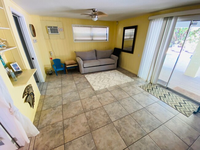 Building Photo - 3401 E Debazan Ave