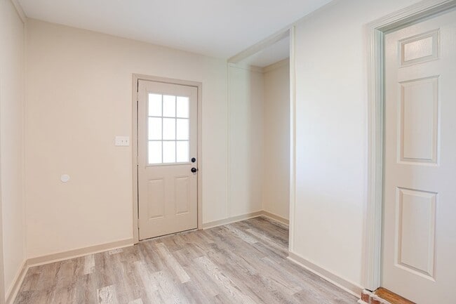 Building Photo - 12525 Indian Springs Rd