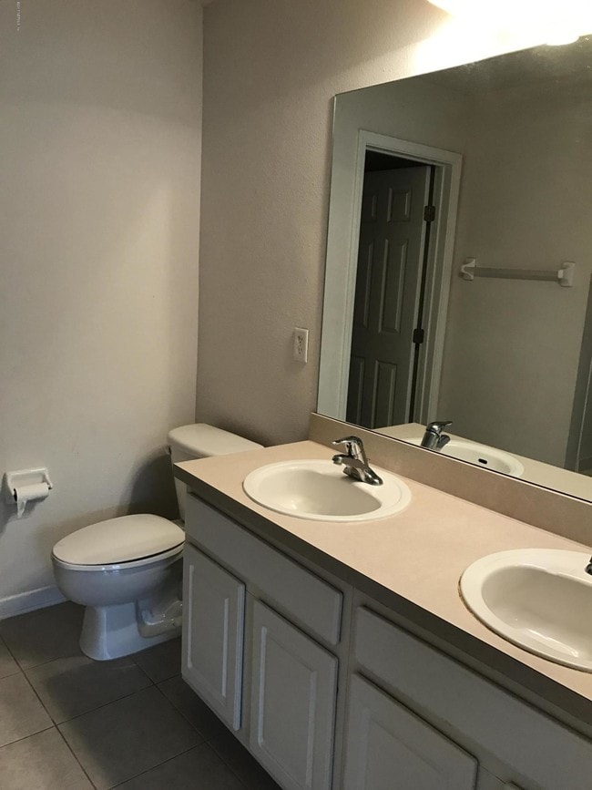 Building Photo - 7104 Stonelion Cir