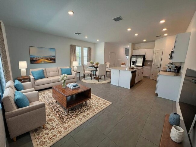 Building Photo - 2541 Penguin Blvd