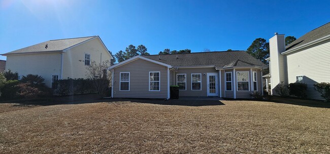 Building Photo - 3-Bedroom, 2-Bath Home with 2-Car Garage i...