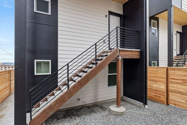 Building Photo - New Construction DownTown Tacoma - Great CityScape Views! One month free rent credit with 12 mont...