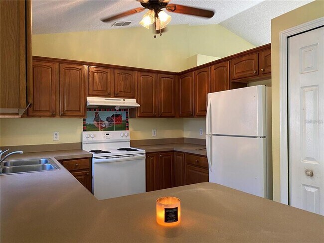 Building Photo - 620 Chestnut Ave