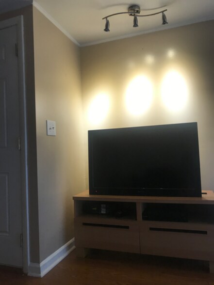 Building Photo - 3086 Cullowhee Mountain Rd