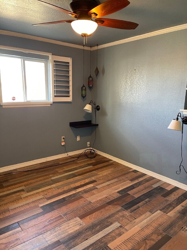 Building Photo - 9517 Mcintosh Dr